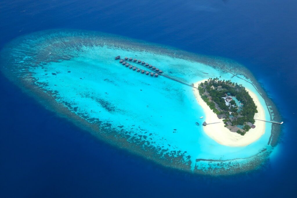 Ari Atoll - Maldives | Map, Airport Distance, Diving, Resorts & Weather