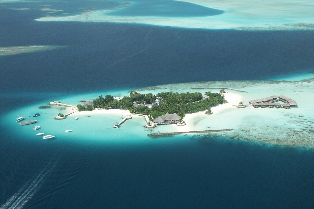 Bolifushi Island Resort Maldives Header